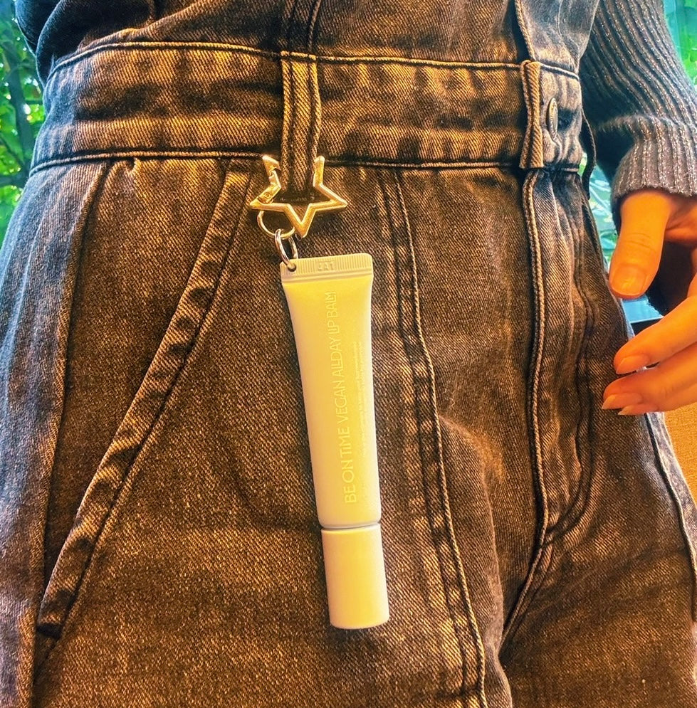 日本限定チャーム付き！VEGAN ALLDAY LIP BALM
